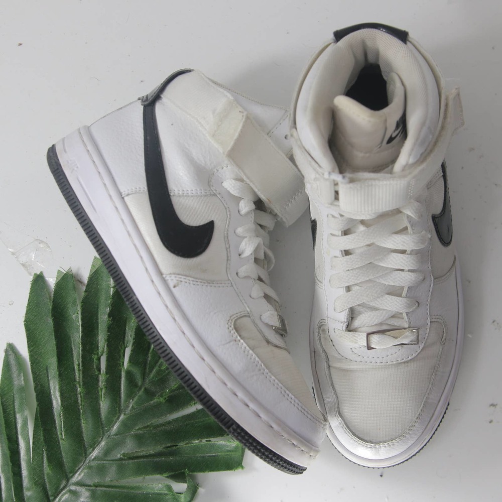 Nike Af1 Mid Ultra White Black Sneaker 002296 size 6Womens/4.5Youth